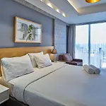 Four-g Hotel 3*