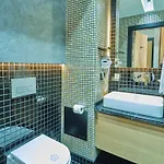 Hotel Four-g 3*