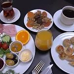 Hotel Four-g 3*