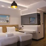 Hotel Four-g